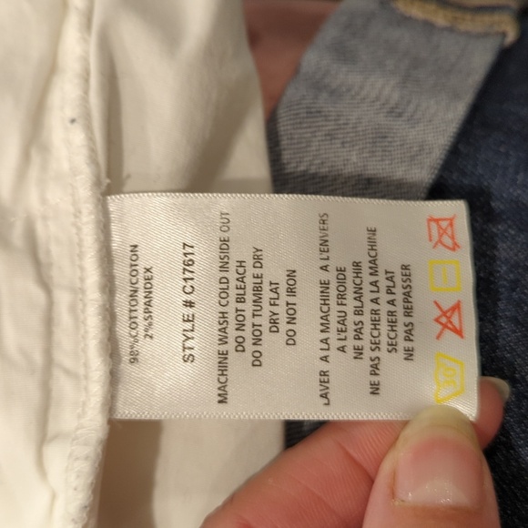 Decorative Blouse - Picture 9 of 9